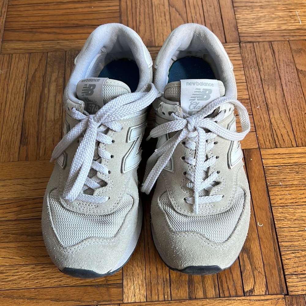 New Balance 574V2